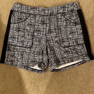 Lands’ End black and white shorts